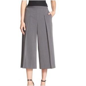Pleated Front Cropped Dress Pants Size 2